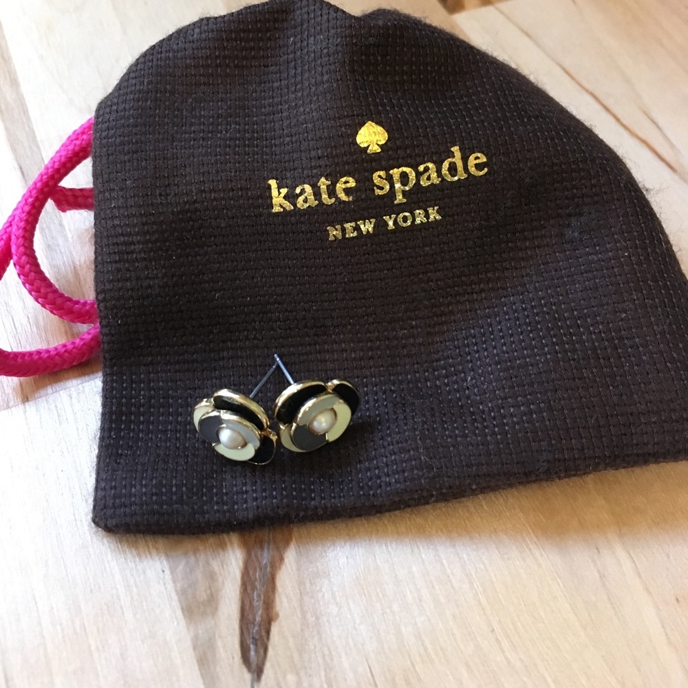 Kate Spade black & cream pearl flower earrings